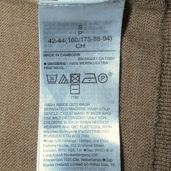 GAP | 100% Merino Wool Lightweight Crewneck Sweater in Camel Tan | Size	Small - Picture 9 of 12